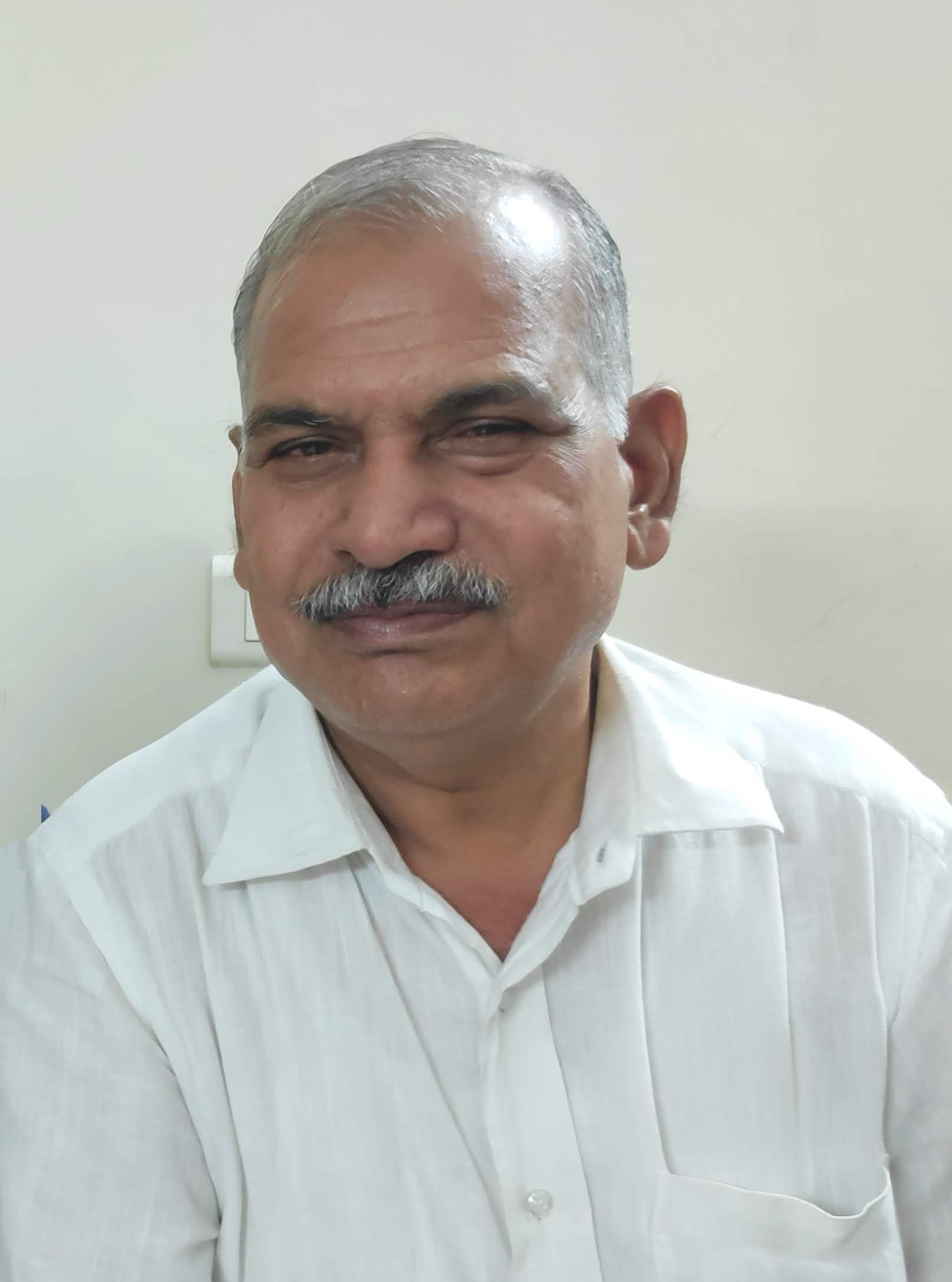 Rameshwar Nandanwar - Accounting and Legal